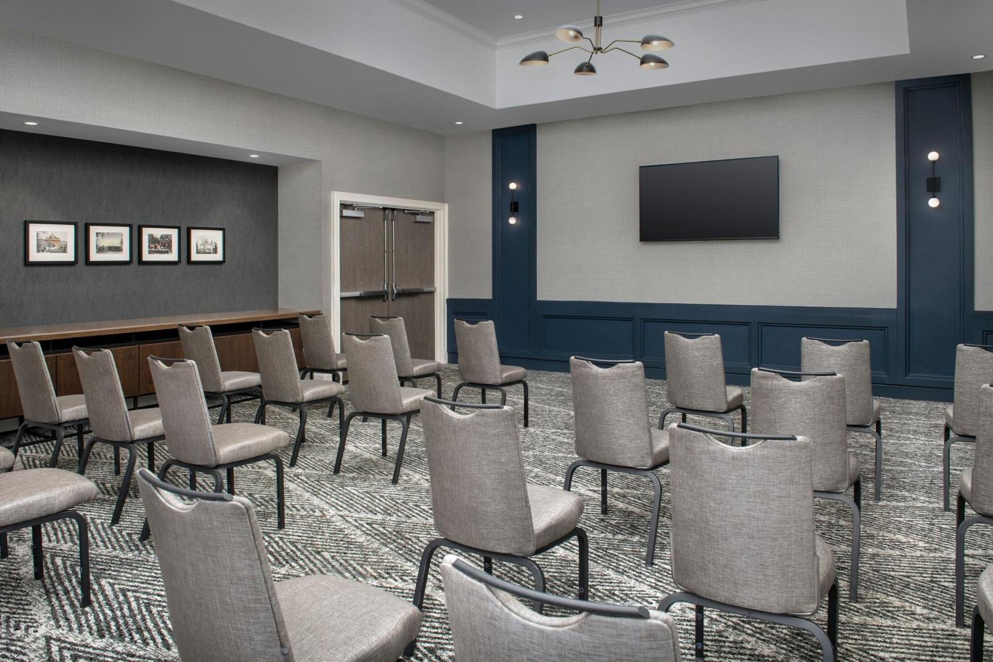Courtyard By Marriott Savannah Downtown - Historic District Exterior photo